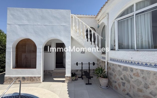 Bestaande woning - Vrijstaande villa - Torrevieja - Torrevieja Centro