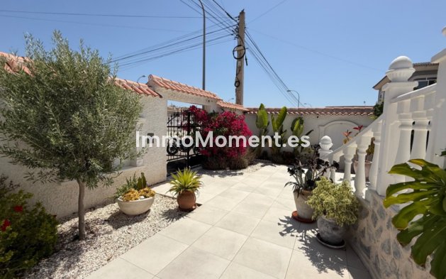 Bestaande woning - Vrijstaande villa - Torrevieja - Torrevieja Centro