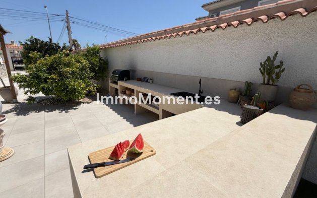 Bestaande woning - Vrijstaande villa - Torrevieja - Torrevieja Centro