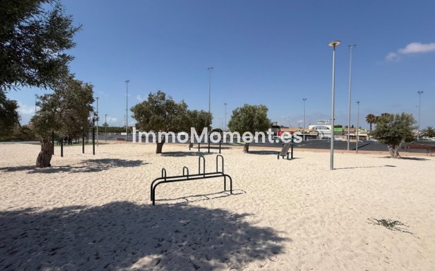 Bestaande woning - Vrijstaande villa - Torrevieja - Torrevieja Centro