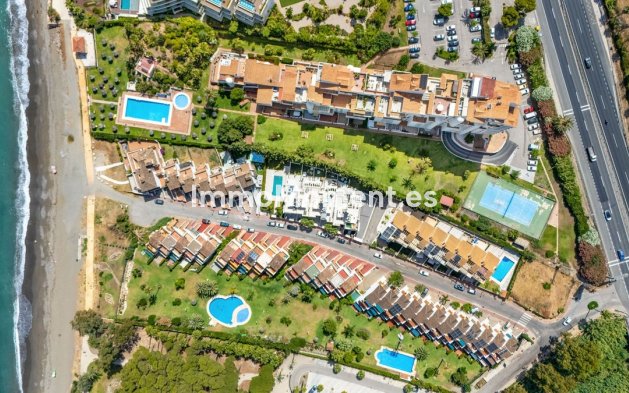 Bestaande woning - Rijtjeshuis - Estepona  - Estepona Centro