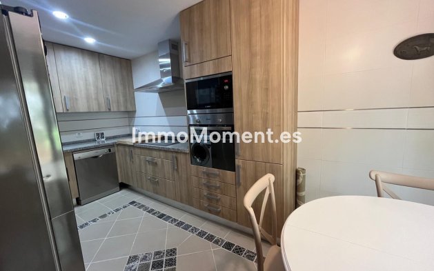 Revente - Maison mitoyenne - Estepona  - Estepona Centro