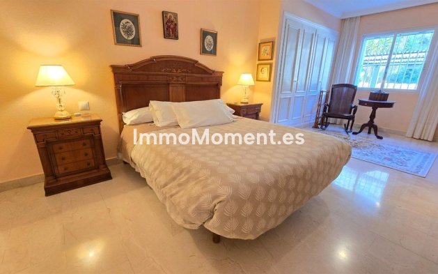 Resale - Apartment - Benahavís - La Quinta