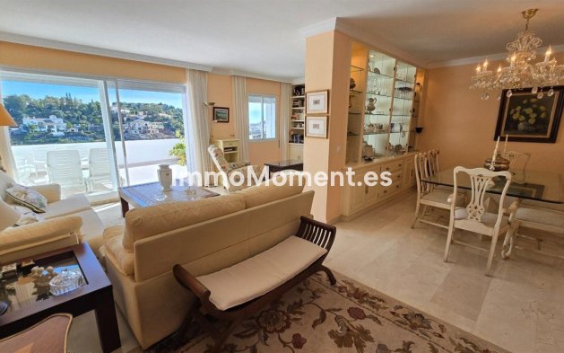 Resale - Apartment - Benahavís - La Quinta