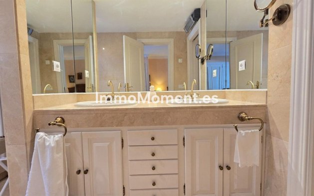 Resale - Apartment - Benahavís - La Quinta