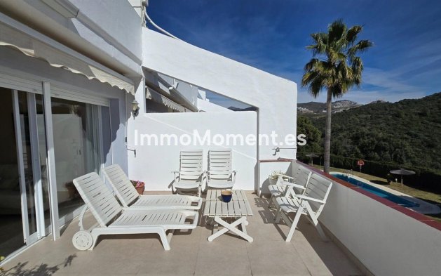 Resale - Apartment - Benahavís - La Quinta