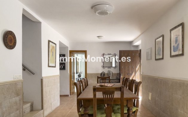 Resale - Country house - Inland  - Coín