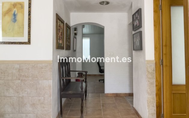 Resale - Country house - Inland  - Coín