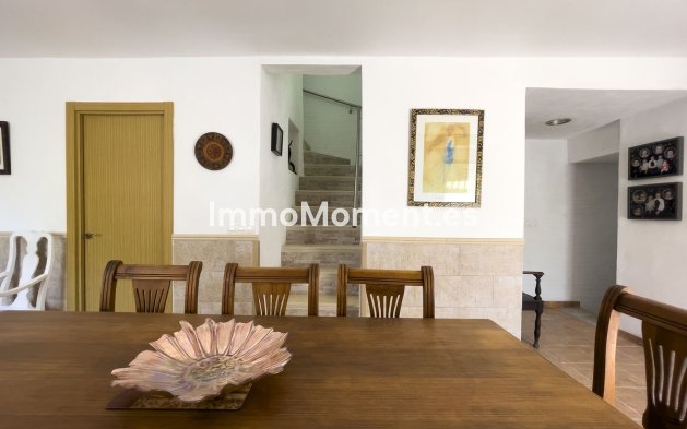 Resale - Country house - Inland  - Coín