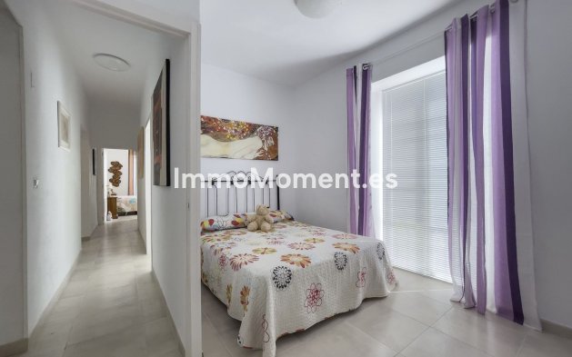 Resale - Country house - Inland  - Coín