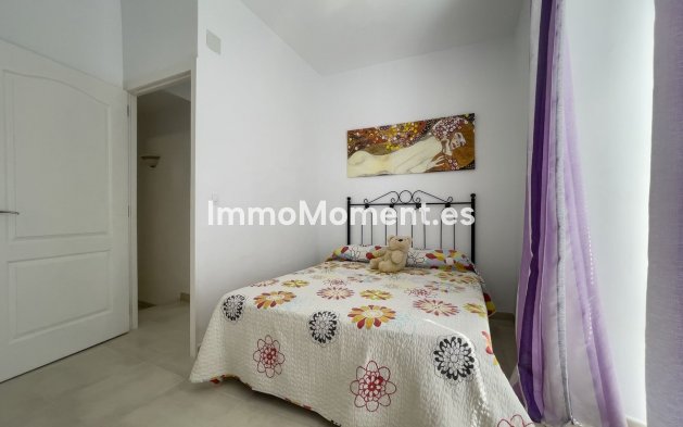 Resale - Country house - Inland  - Coín