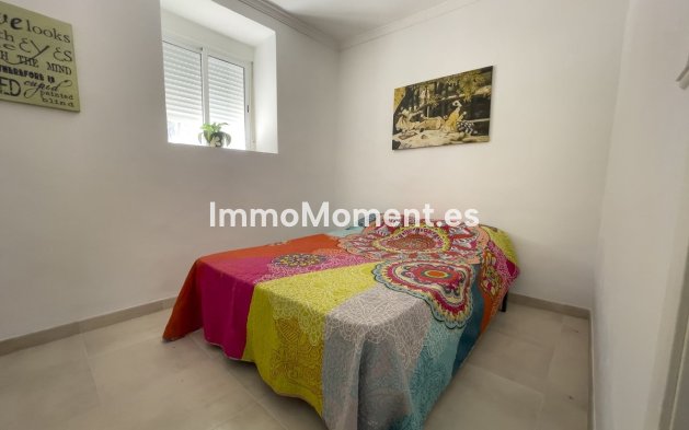 Resale - Country house - Inland  - Coín