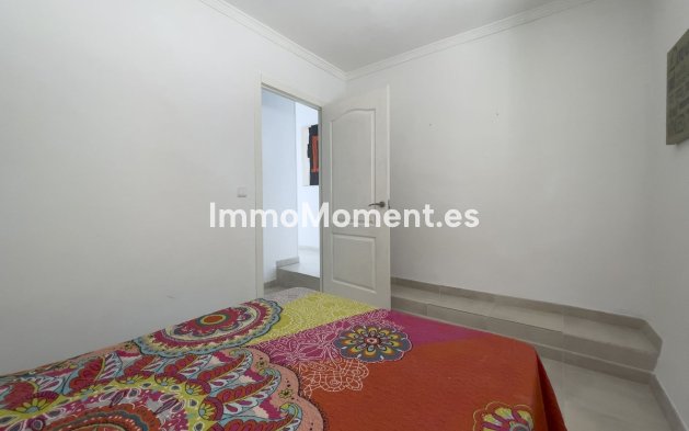 Resale - Country house - Inland  - Coín