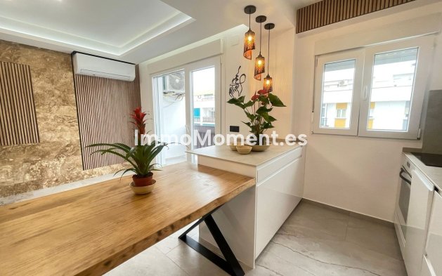 Wiederverkauf - Wohnung - Estepona  - Estepona Centro