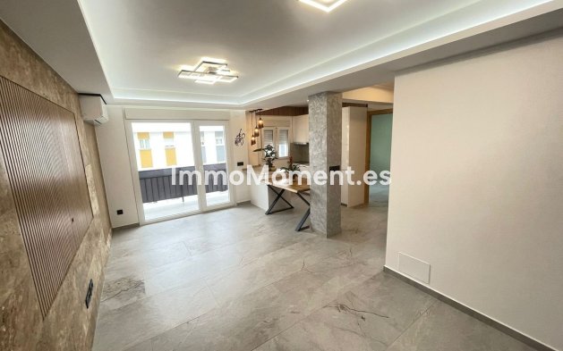 Wiederverkauf - Wohnung - Estepona  - Estepona Centro