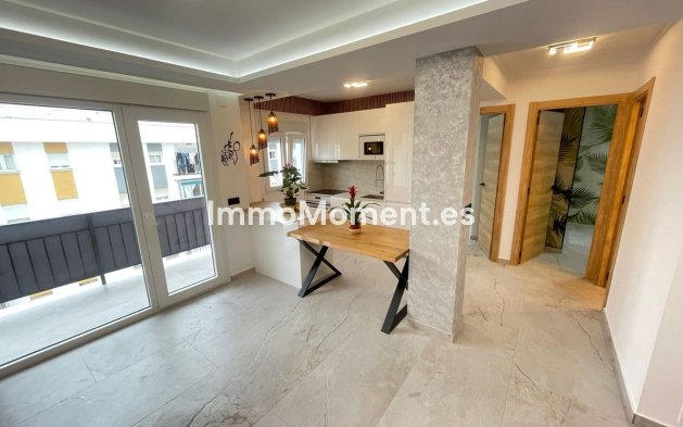 Wiederverkauf - Wohnung - Estepona  - Estepona Centro