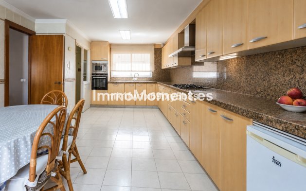 Resale - Apartment - Marbella - Marbella Centro