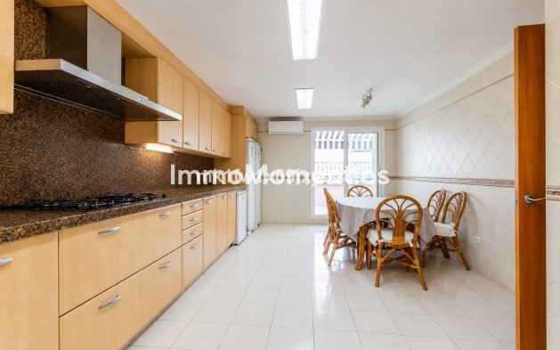 Resale - Apartment - Marbella - Marbella Centro