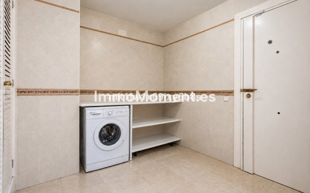 Resale - Apartment - Marbella - Marbella Centro