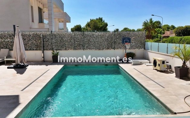 Wiederverkauf - Freistehende Villa - Orihuela - Villamartín