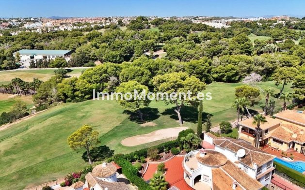 Wiederverkauf - Freistehende Villa - Orihuela - Villamartín