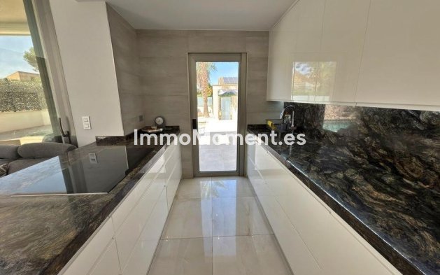 Wiederverkauf - Freistehende Villa - Orihuela - Villamartín