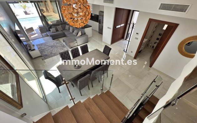 Wiederverkauf - Freistehende Villa - Orihuela - Villamartín