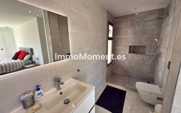 Wiederverkauf - Freistehende Villa - Orihuela - Villamartín