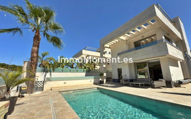 Wiederverkauf - Freistehende Villa - Orihuela - Villamartín