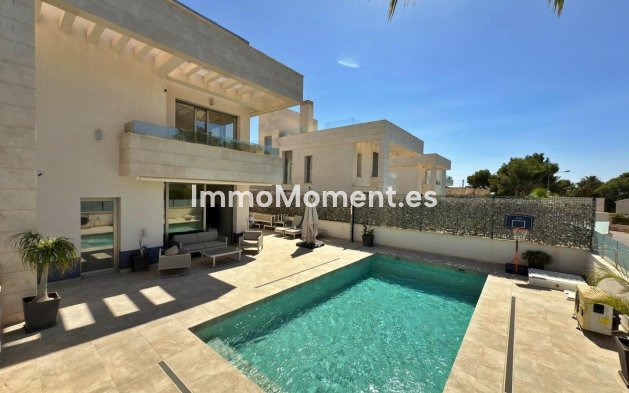 Wiederverkauf - Freistehende Villa - Orihuela - Villamartín