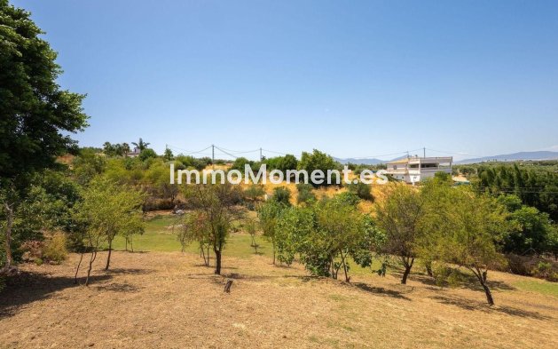 Wiederverkauf - Freistehende Villa -   Inländisch - Alhaurín el Grande Centro