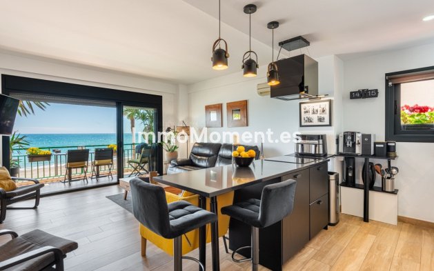 Resale - Apartment - Fuengirola - Carvajal
