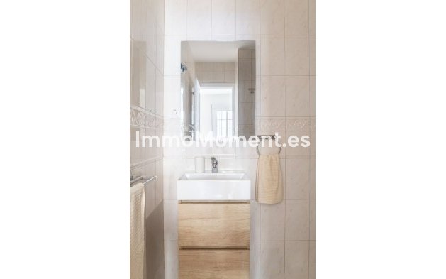 Resale - Apartment - Inland  - Alhaurín de la Torre