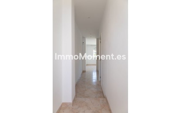 Resale - Apartment - Inland  - Alhaurín de la Torre