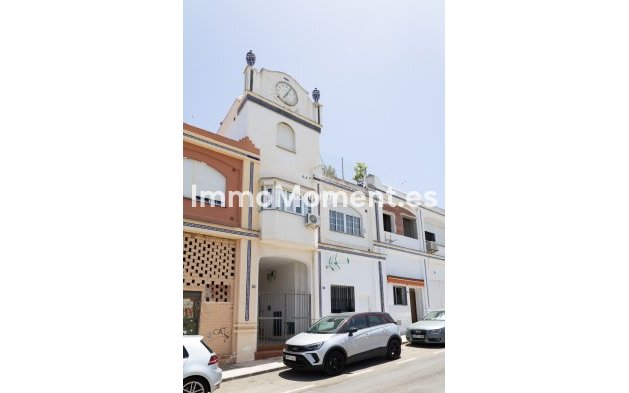 Resale - Apartment - Inland  - Alhaurín de la Torre