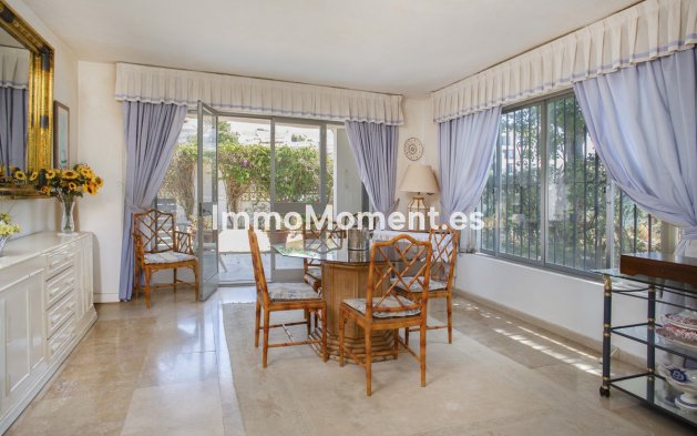 Resale - Detached villa - Marbella - Guadalmina Baja