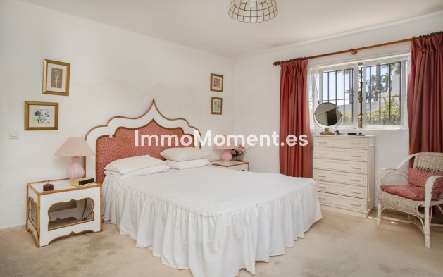 Resale - Detached villa - Marbella - Guadalmina Baja