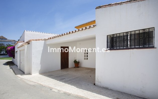 Resale - Detached villa - Marbella - Guadalmina Baja