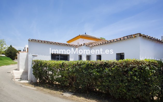 Resale - Detached villa - Marbella - Guadalmina Baja