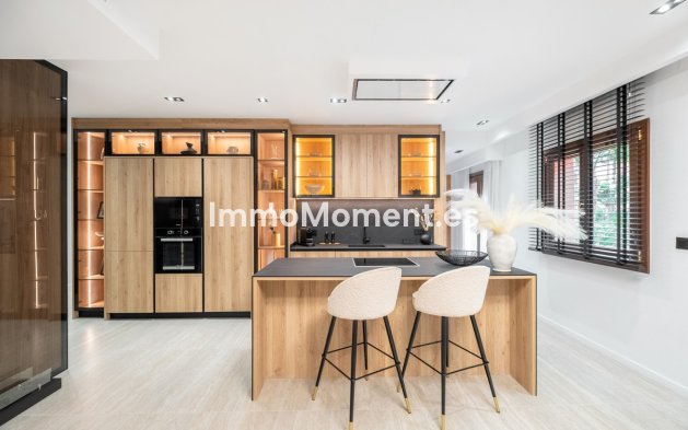 Wiederverkauf - Wohnung - Estepona  - Estepona Centro