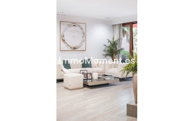 Wiederverkauf - Wohnung - Estepona  - Estepona Centro