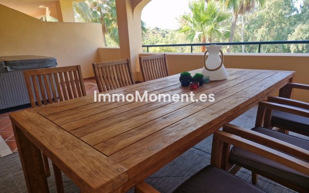 Resale - Apartment - Marbella - Elviria