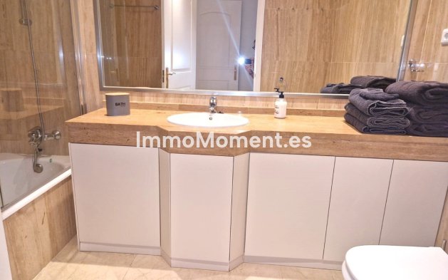 Resale - Apartment - Marbella - Elviria