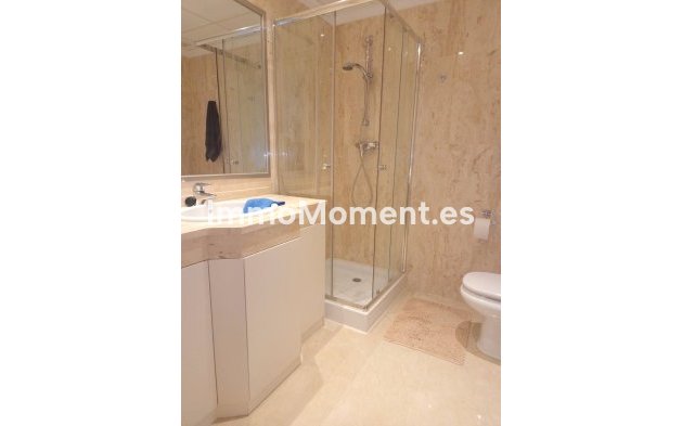 Resale - Apartment - Marbella - Elviria