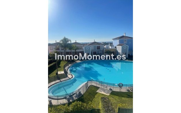Revente - Appartement - Estepona  - Estepona Centro