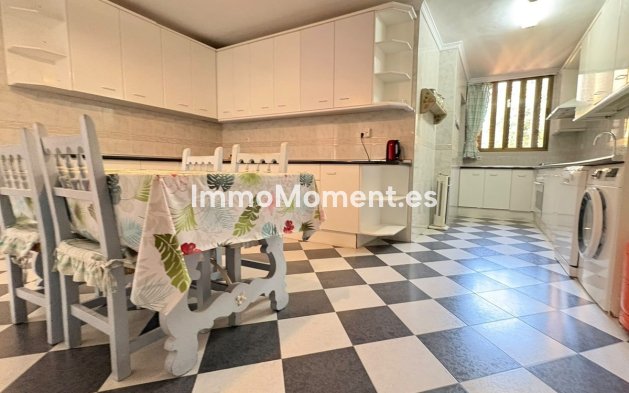 Resale - Apartment - Marbella - Marbella Centro