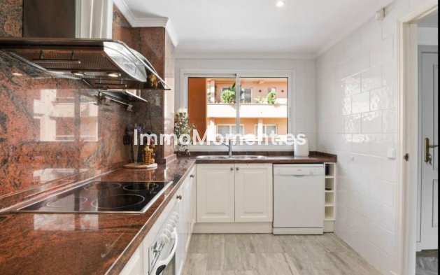 Wiederverkauf - Wohnung - Marbella - Nueva Andalucía