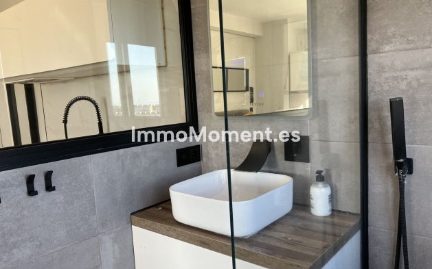 Wiederverkauf - Wohnung - Marbella - Nueva Andalucía