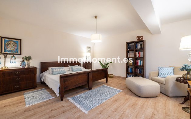 Wiederverkauf - Freistehende Villa - Marbella - Marbella Centro