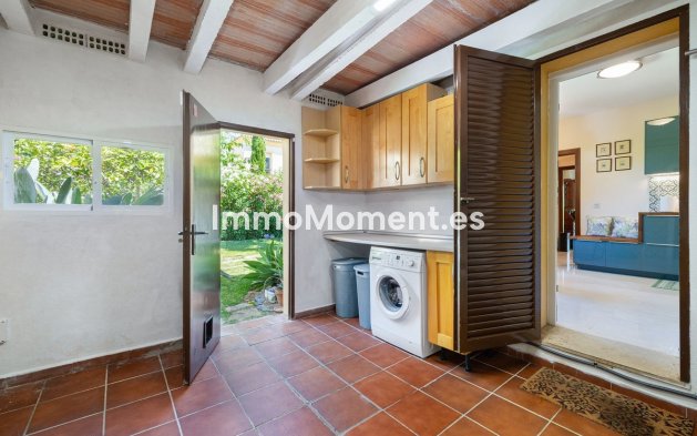 Wiederverkauf - Freistehende Villa - Marbella - Marbella Centro